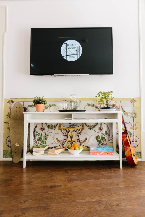 Lisbon South Hostel ألمادا المظهر الخارجي الصورة