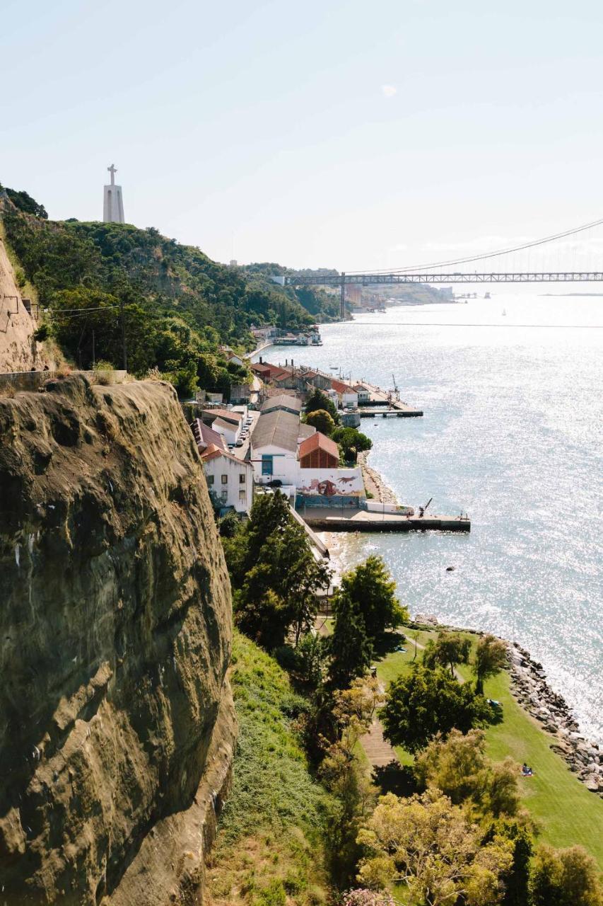 Lisbon South Hostel ألمادا المظهر الخارجي الصورة